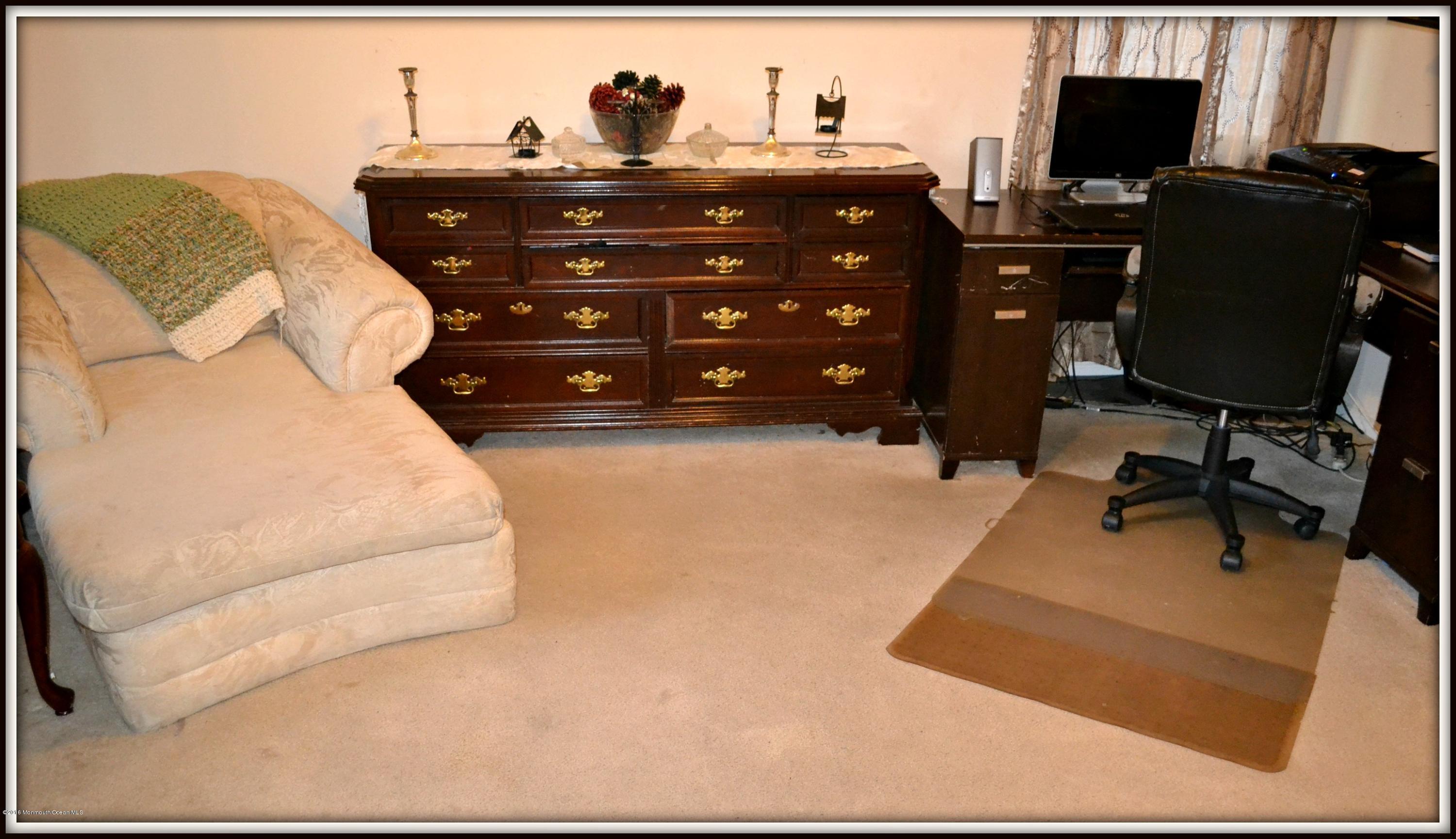 36 Chelsea Road Jackson, NJ 08527 - Photo 8 of 14 Mastersittingroom