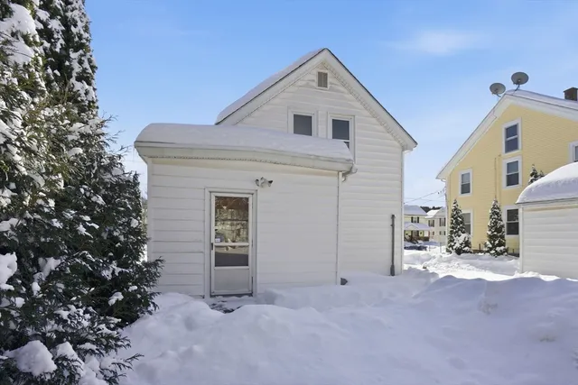 $285,000 | 54 Bourne Street, Three Rivers, MA 01080