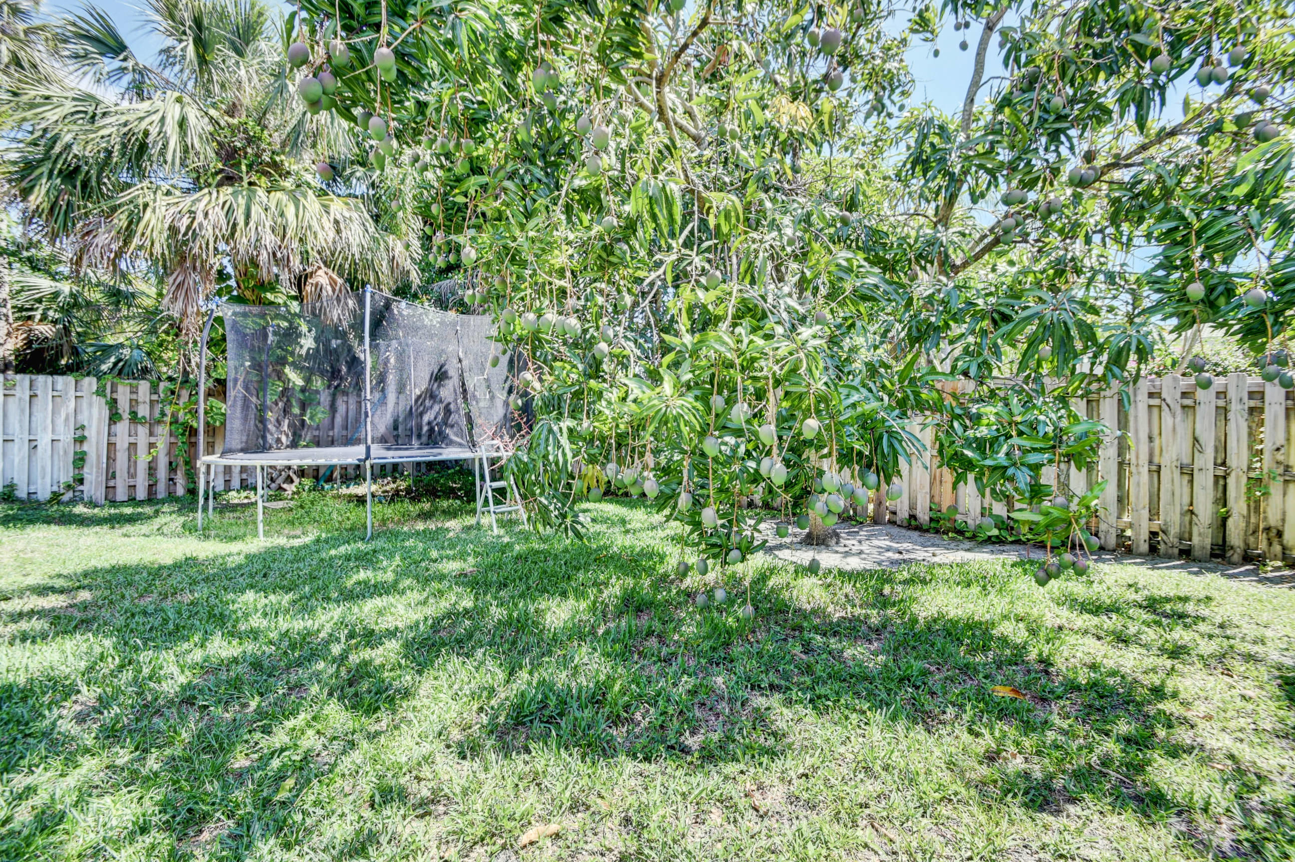 7587 London Lane Boca Raton, FL 33433 - Photo 38 of 43 DSC_8058_59_60_61_62