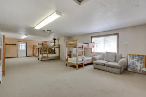 48127 Dunlap Road Miramonte, CA 93641 - Photo 16 of 35 Dormitory Sleeps 20+Room, Sleeps 20 +