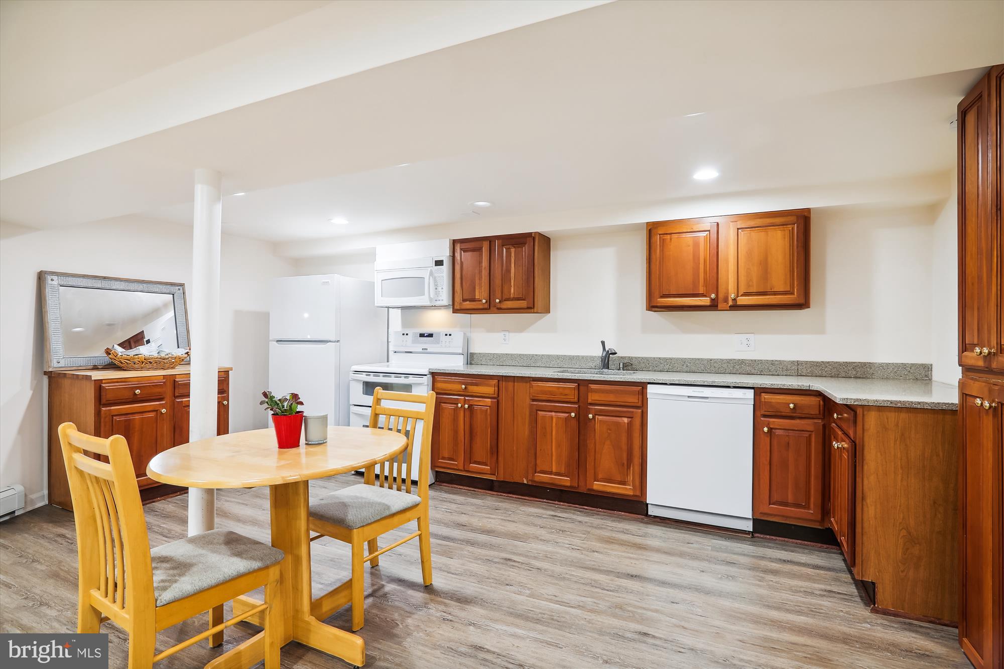 9805 Five Oaks Road Fairfax, VA 22031 - Photo 48 of 70 Lower Level 2