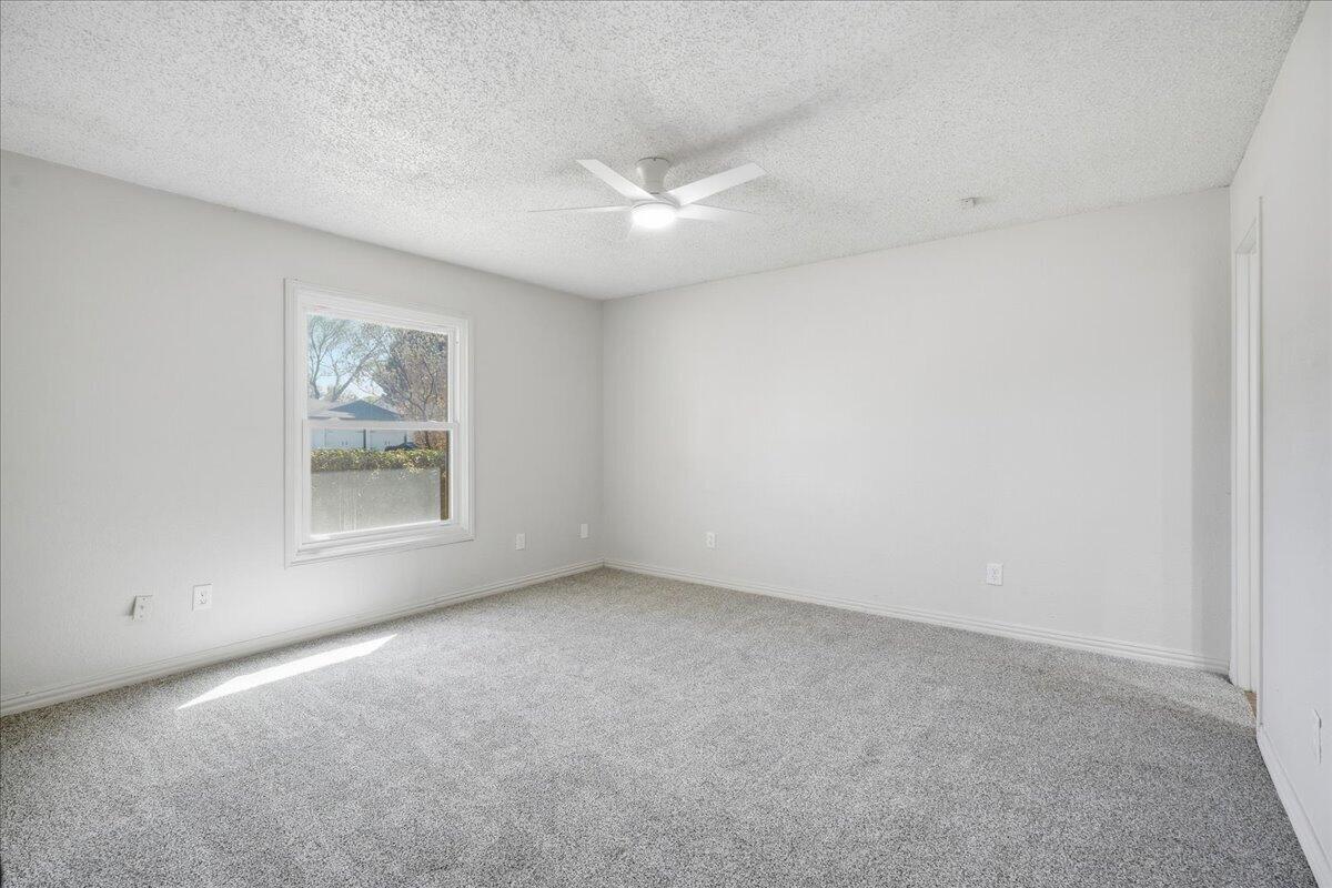 4810 62nd Street Lubbock, TX 79414 - Photo 19 of 37 18-nmjr62nd-14