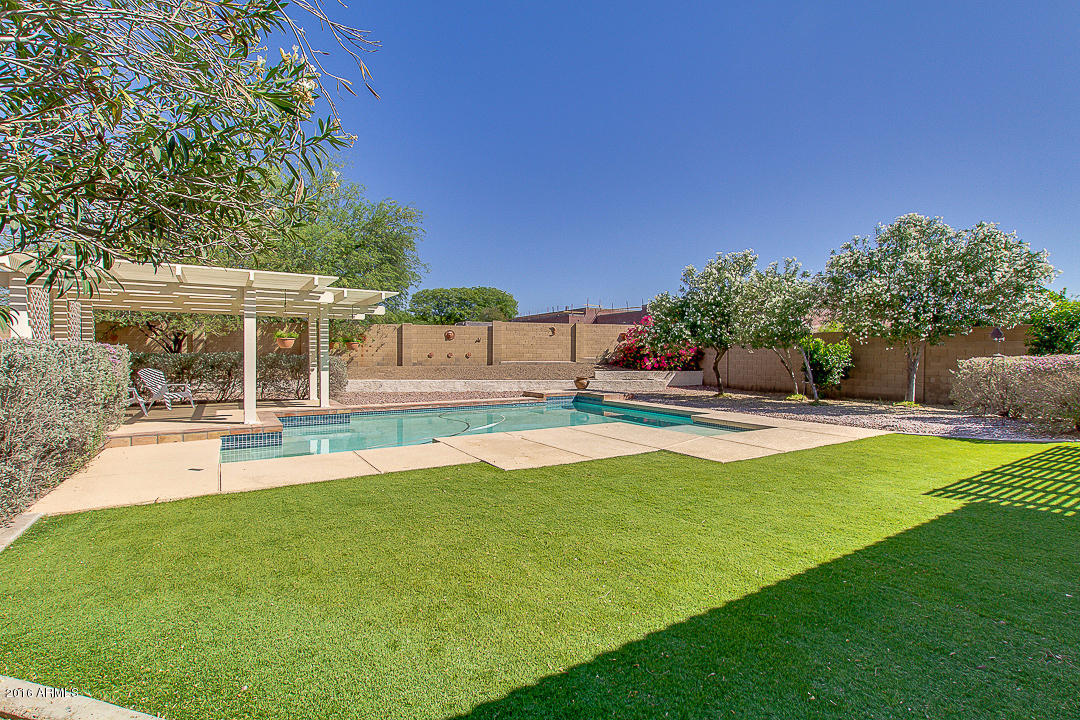 4130 East Rockledge Road Phoenix, AZ 85044 - Photo 8 of 29 24-Rockledge