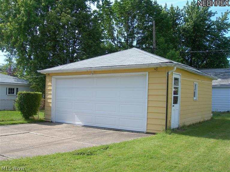 9336 Berkshire Road Cleveland, OH 44130 - Photo 5 of 21
