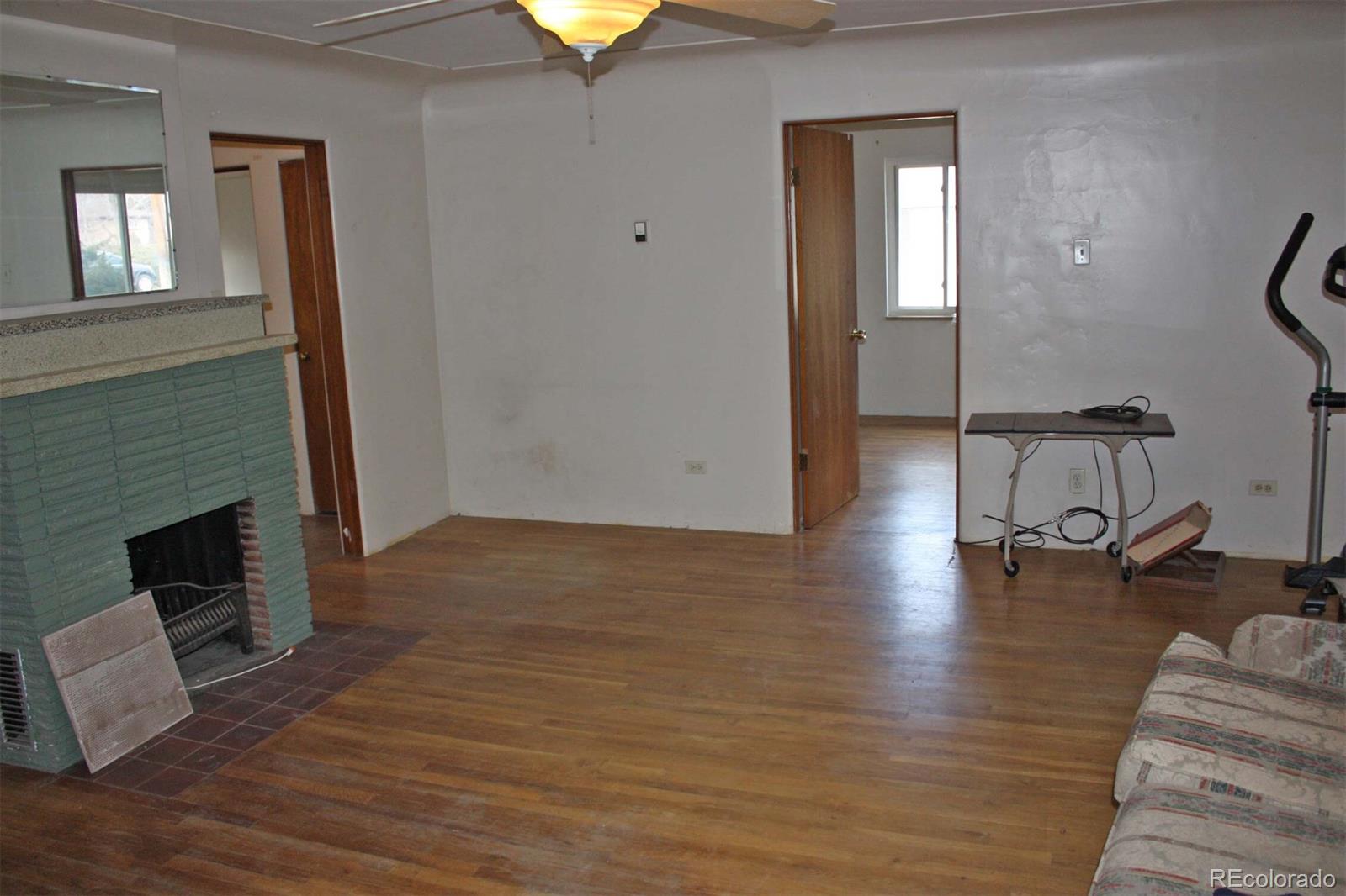3011 Teller Street Wheat Ridge, CO 80033 - Photo 3 of 7 Gallery Image 3