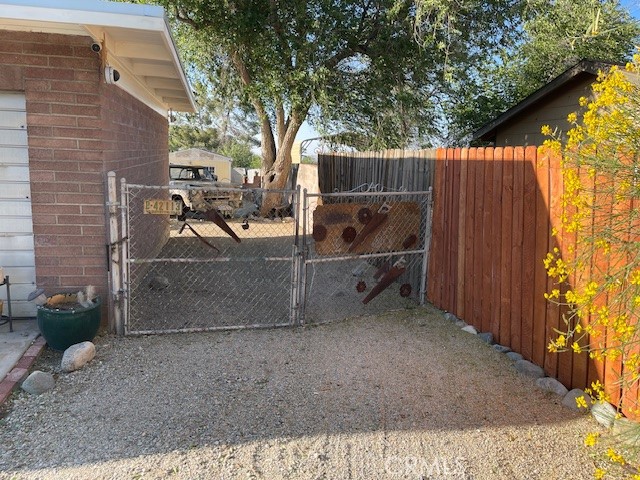 13127 East Ave W 11 Pearblossom, CA 93553 - Photo 4 of 23