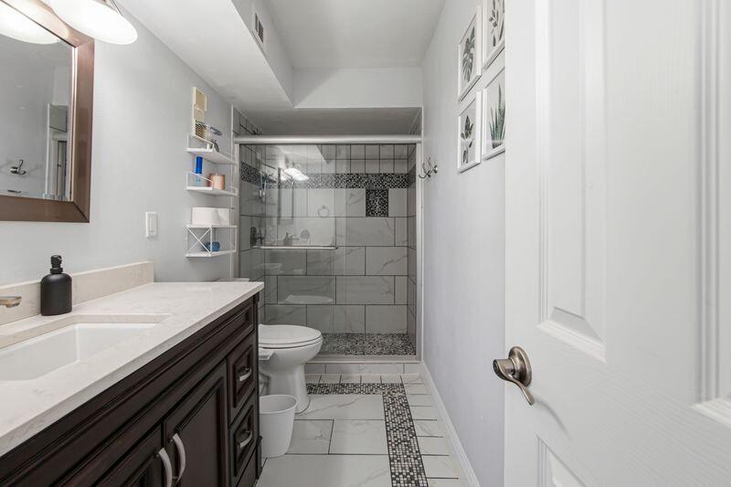 30 Moreno Point Road, Unit 504A Destin, FL 32541 - Photo 20 of 35 26