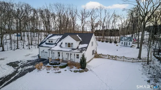 $814,900 | 11 Ridgewood Club Road, Prospect, CT 06712