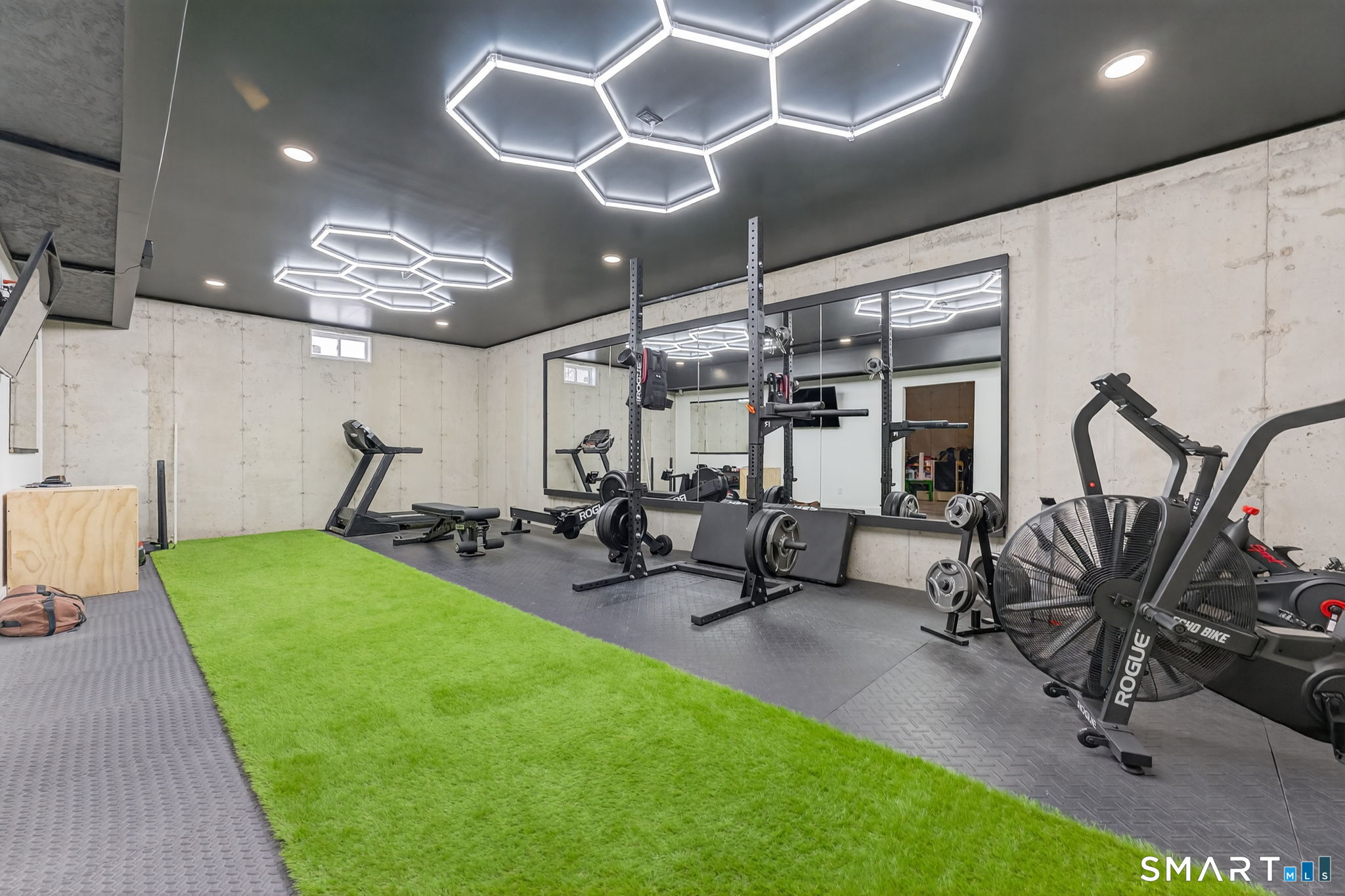 11 Ridgewood Club Road Prospect, CT 06712 - Photo 26 of 35 30x16 home gym/rec room