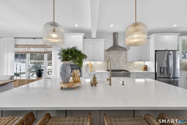 $814,900 | 11 Ridgewood Club Road, Prospect, CT 06712