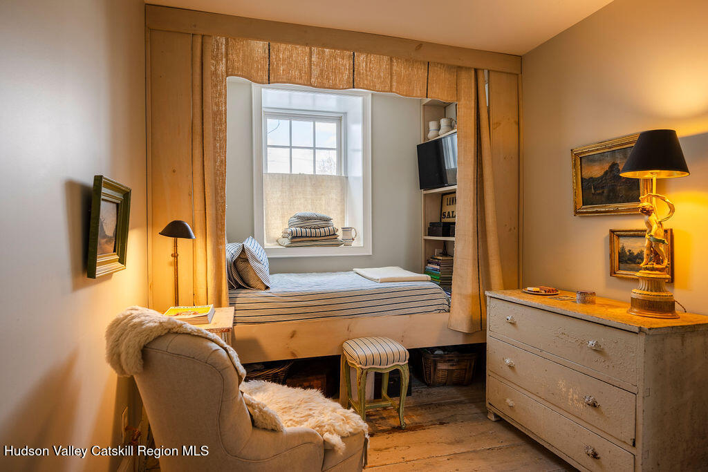 3705 Main Street Stone Ridge, NY 12484 - Photo 33 of 48 3705MainSt_StoneRidge_Selects063
