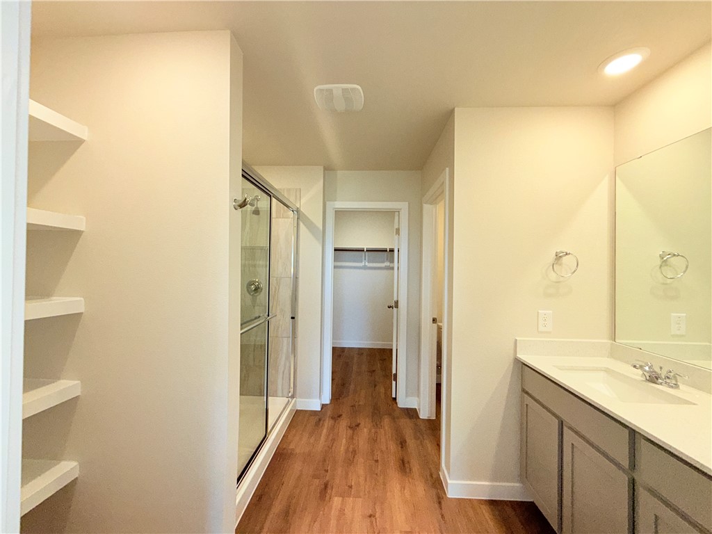 1116 Zeus Portland, TX 78374 - Photo 17 of 39 a view of a bathroom from a hallway