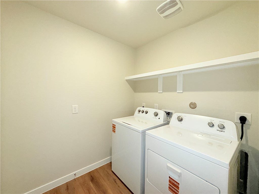 1116 Zeus Portland, TX 78374 - Photo 37 of 39 a utility room with dryer and washer