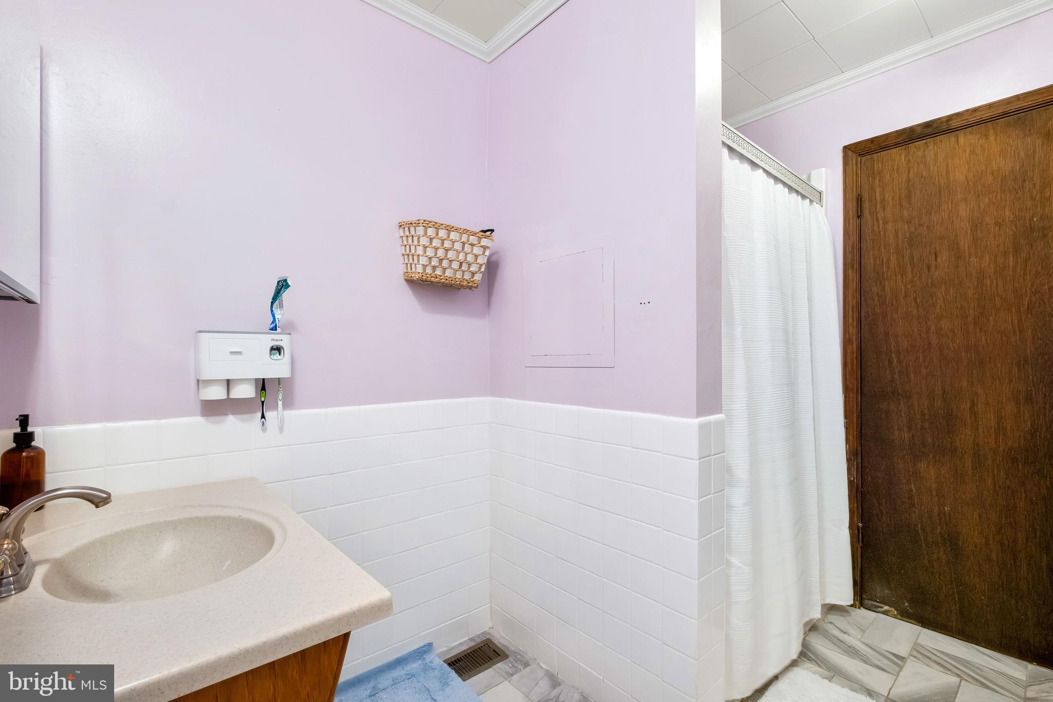 16 Mill Chase Road Southampton, NJ 08088 - Photo 27 of 45 Primary Bathroom