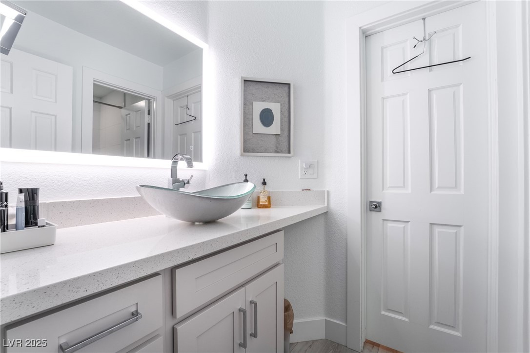 188 Carthage Street Henderson, NV 89074 - Photo 46 of 56 Bathroom featuring vanity