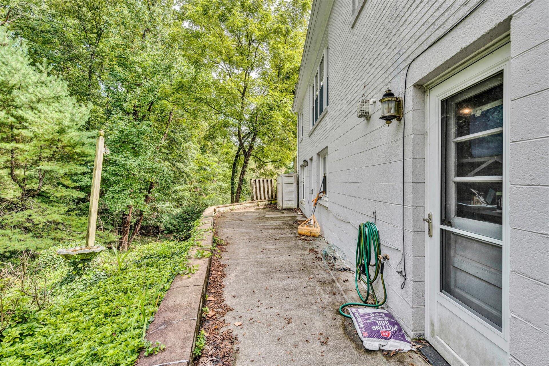 3530 Wright Road Southwest Roanoke, VA 24015 - Photo 22 of 25 22-090820220020