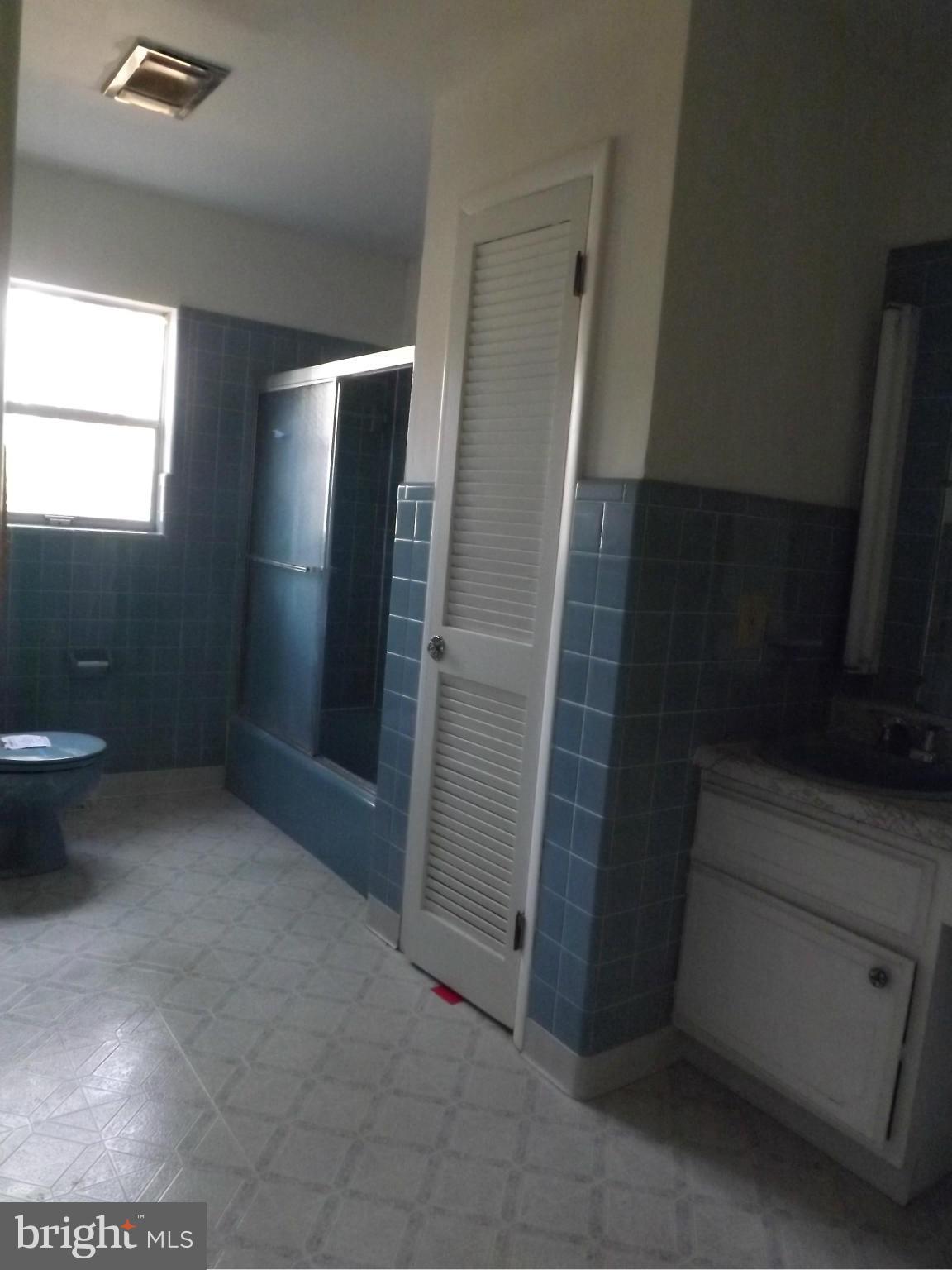 5633 Springdale Road East New Market, MD 21631 - Photo 22 of 30 Bath (Master)