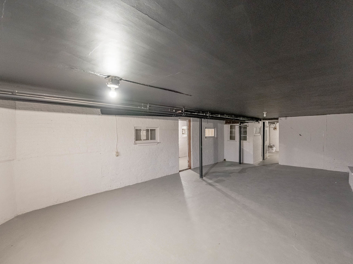 5238 West Wolfram Street Chicago, IL 60641 - Photo 13 of 15 an empty room with windows