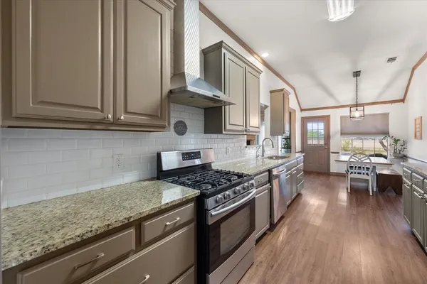 $315,000 | 906 South Ward Street, Italy, TX 76651