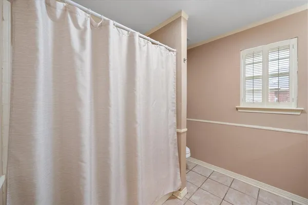 $315,000 | 906 South Ward Street, Italy, TX 76651