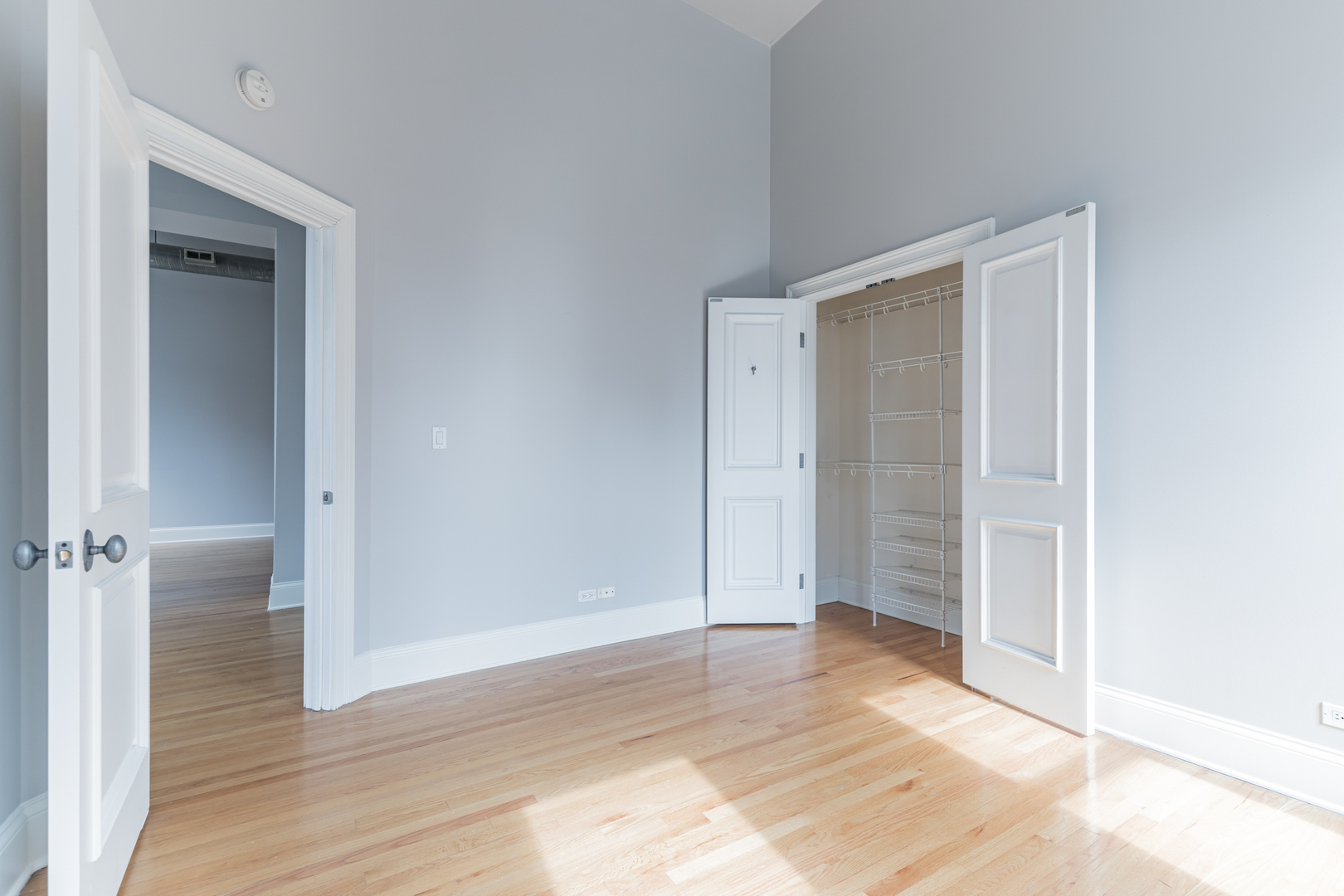 166 West Grand Avenue, Unit 3B Chicago, IL 60654 - Photo 12 of 16 a view of an empty room