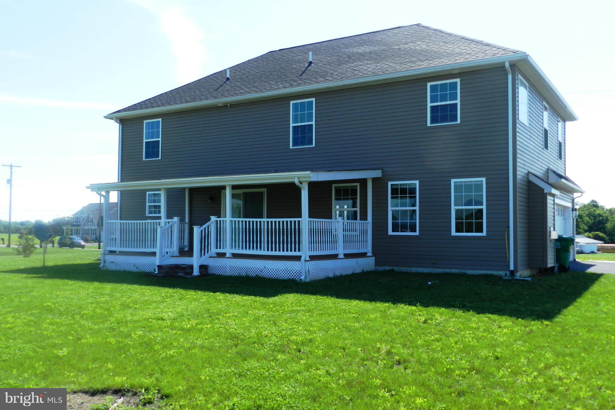 Exterior (Rear)
