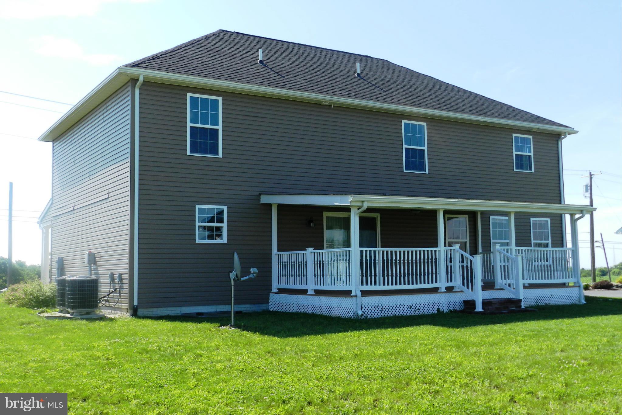 Exterior (Rear)