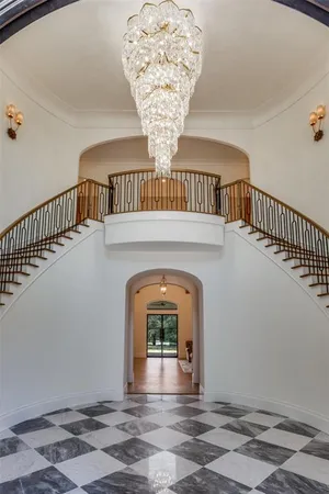 a view of livingroom with a window
