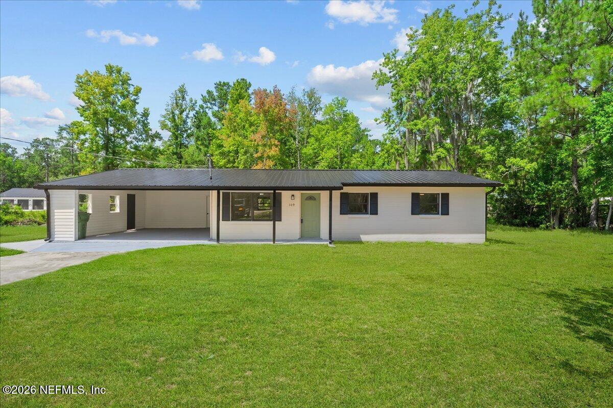 109 Ivey Road San Mateo, FL 32187 - Photo 1 of 29 01-JWLeeMedia6810_1
