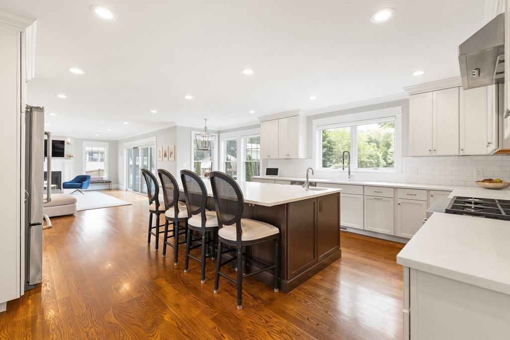 84 Nardone Road Needham, MA 02492 - Photo 7 of 36