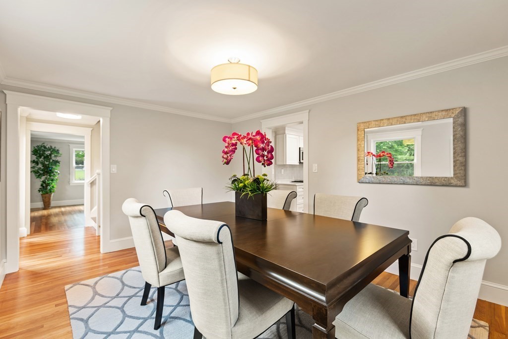 133 Johnson Road Winchester, MA 01890 - Photo 8 of 34