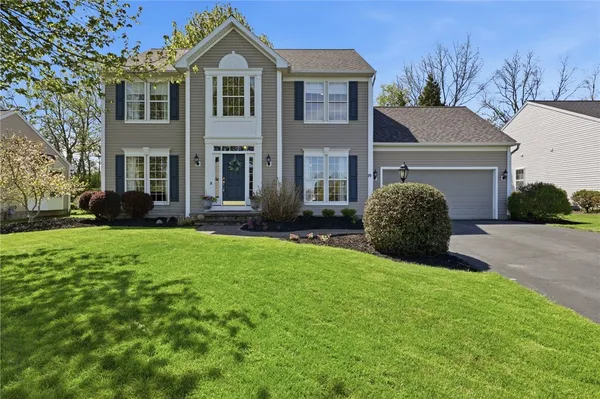 $474,900 | 19 Enwright Drive, Perinton, NY 14450