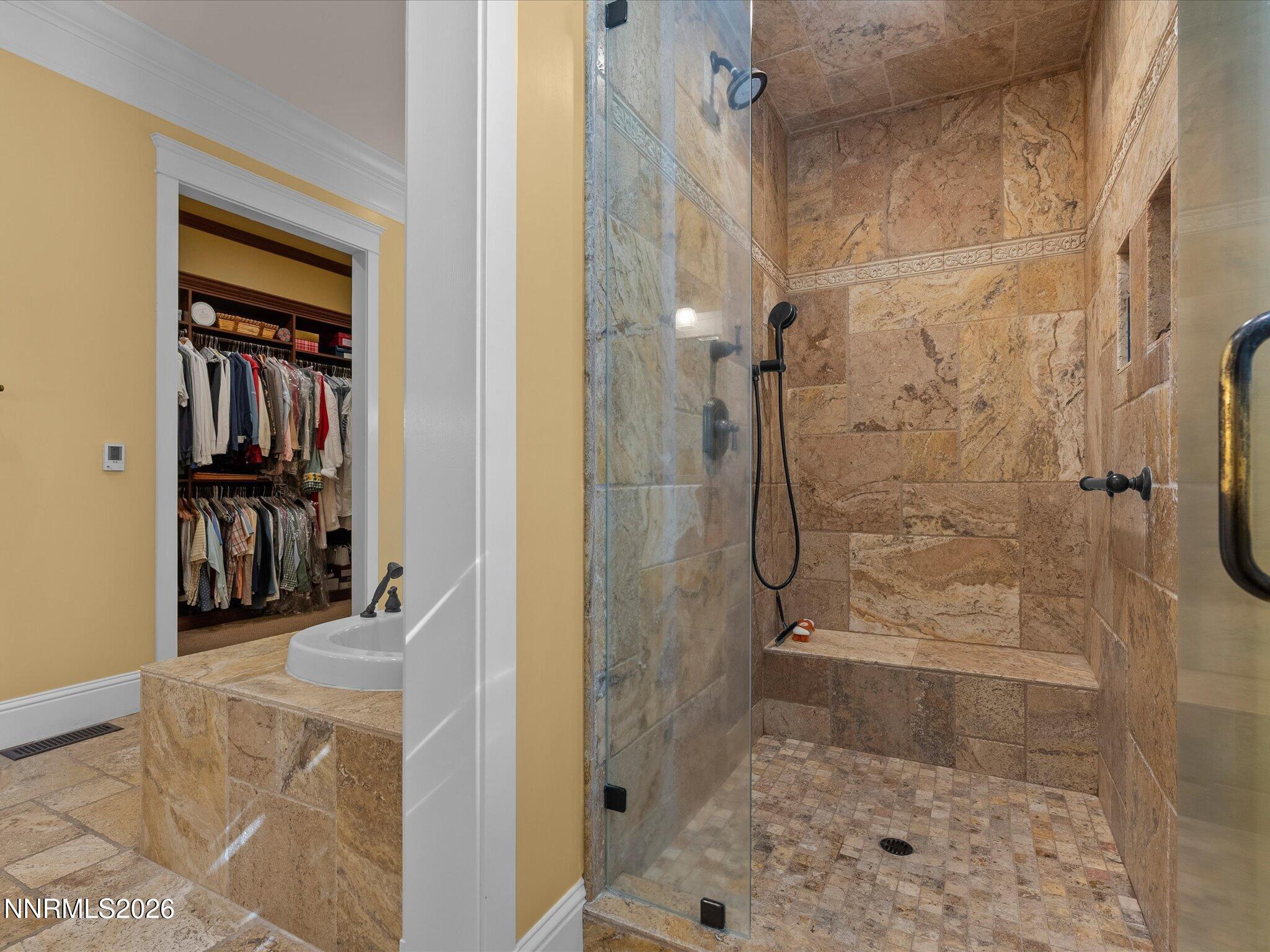201 South Argyle Court Reno, NV 89511 - Photo 40 of 95 Primary Bath