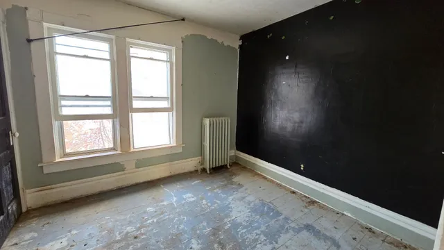 $70,000 | 315 West Newburg Avenue, Mabel, MN 55954