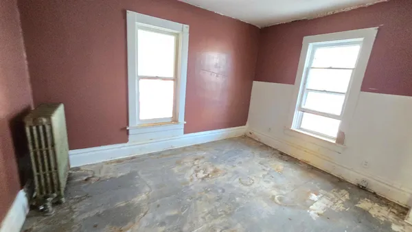 $60,000 | 315 West Newburg Avenue, Mabel, MN 55954