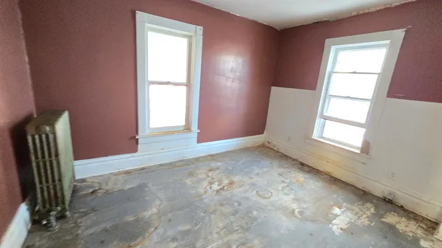 $70,000 | 315 West Newburg Avenue, Mabel, MN 55954