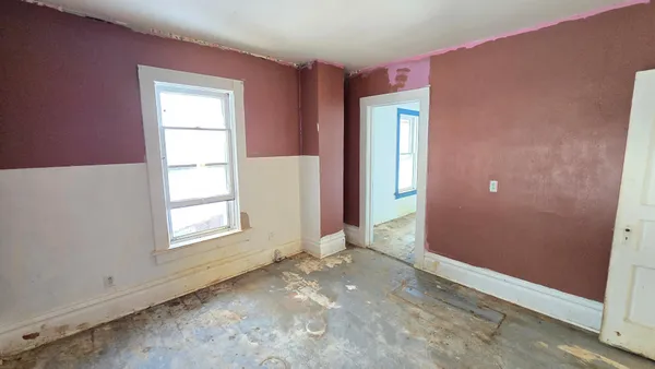 $60,000 | 315 West Newburg Avenue, Mabel, MN 55954