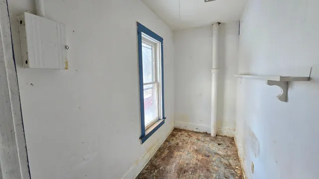 $70,000 | 315 West Newburg Avenue, Mabel, MN 55954