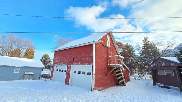 $70,000 | 315 West Newburg Avenue, Mabel, MN 55954