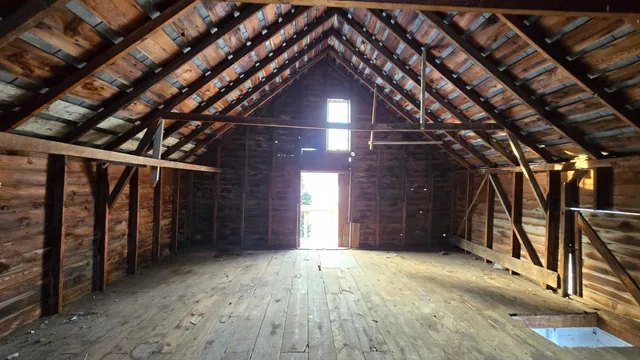 $70,000 | 315 West Newburg Avenue, Mabel, MN 55954