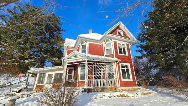 $60,000 | 315 West Newburg Avenue, Mabel, MN 55954