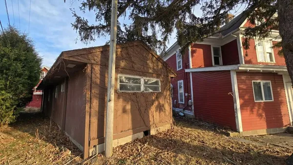 $60,000 | 315 West Newburg Avenue, Mabel, MN 55954