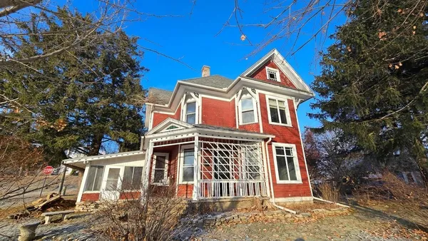 $60,000 | 315 West Newburg Avenue, Mabel, MN 55954
