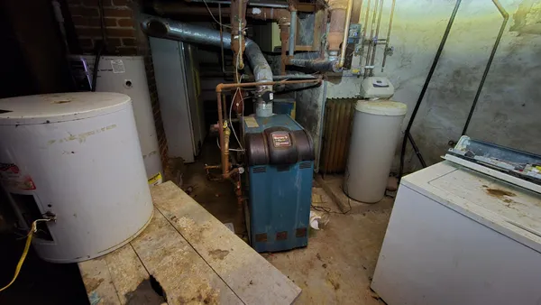 $60,000 | 315 West Newburg Avenue, Mabel, MN 55954