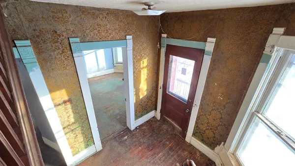 $60,000 | 315 West Newburg Avenue, Mabel, MN 55954