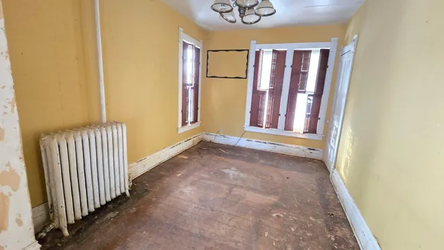 $70,000 | 315 West Newburg Avenue, Mabel, MN 55954