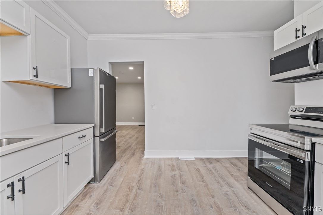 66 Kohlman Street, Unit 2 Rochester, NY 14621 - Photo 4 of 32 Gallery Image 4