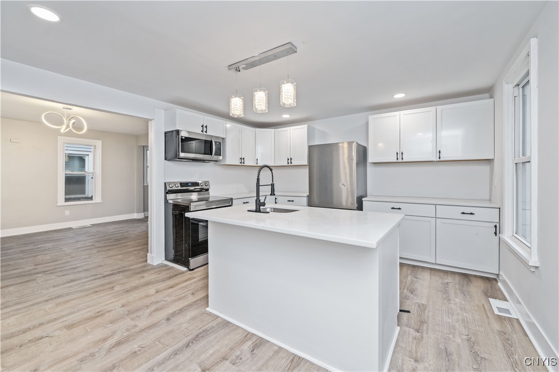 66 Kohlman Street, Unit 2 Rochester, NY 14621 - Photo 5 of 32 Gallery Image 5