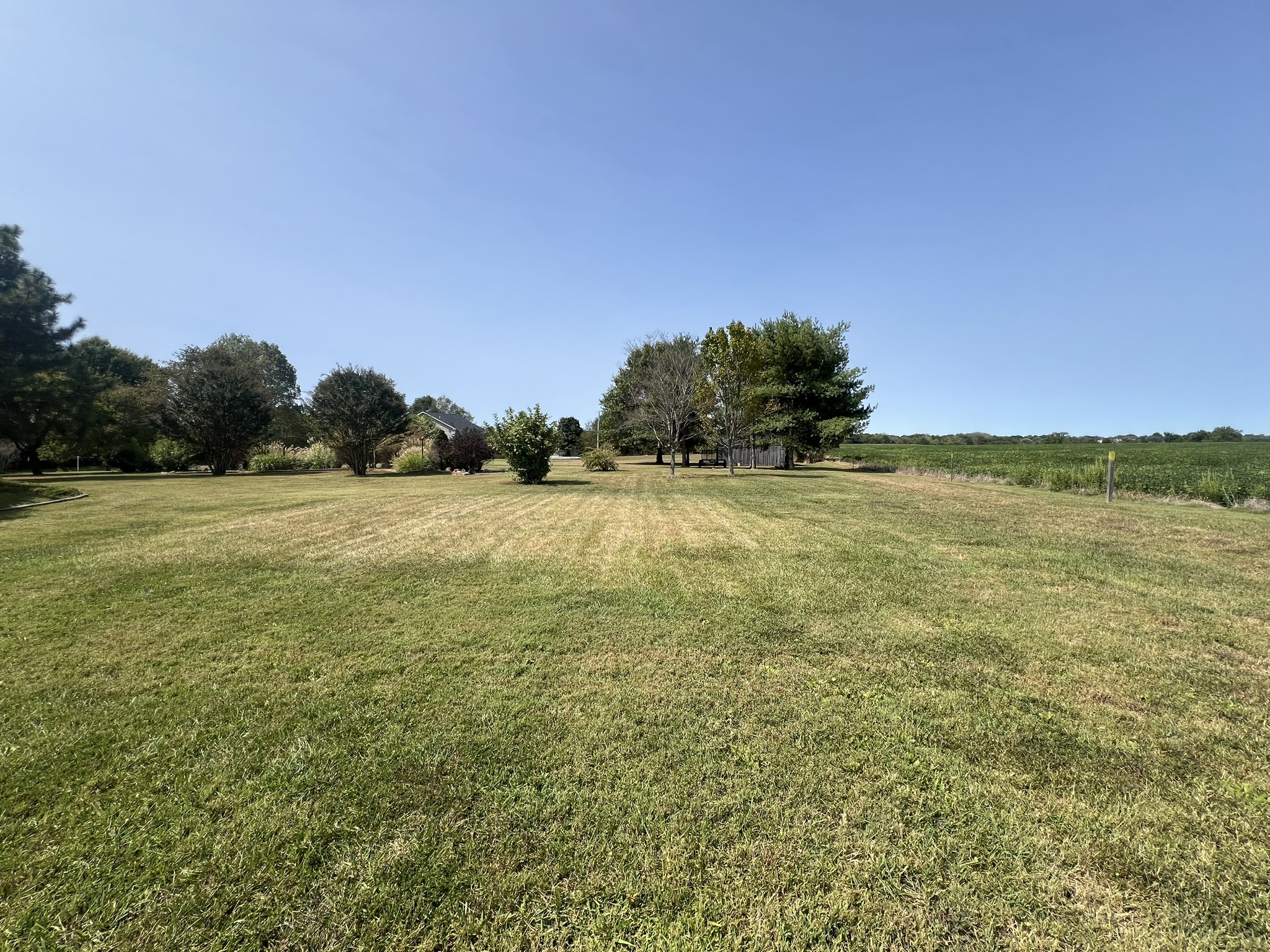 676 Old Gallatin Road Portland, TN 37148 - Photo 24 of 54 a view of a field with an ocean in the background