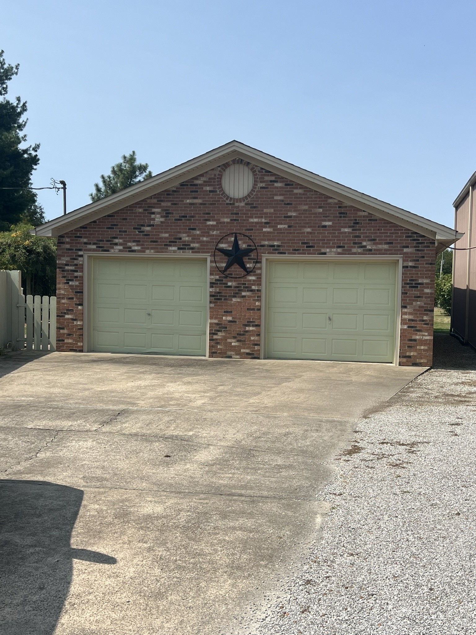 676 Old Gallatin Road Portland, TN 37148 - Photo 7 of 54 a front view of a house